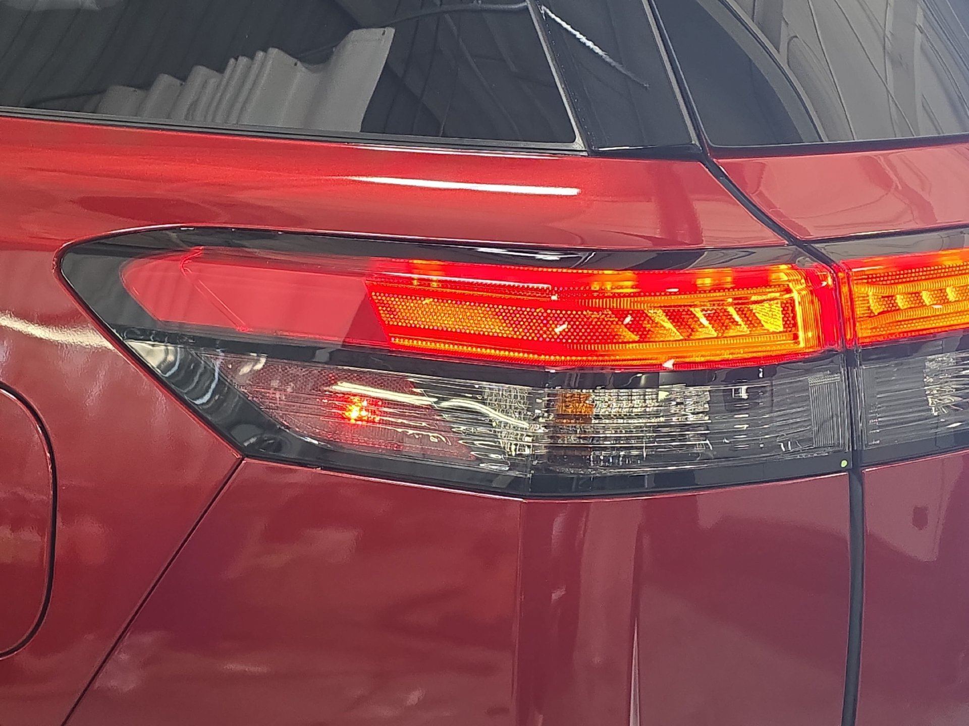 Used 2023 Nissan Pathfinder SL w/ SL Premium Package AWD/4WD image 33