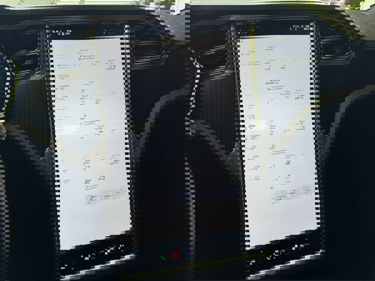 Used 2017 Tesla Model S 75D image 33