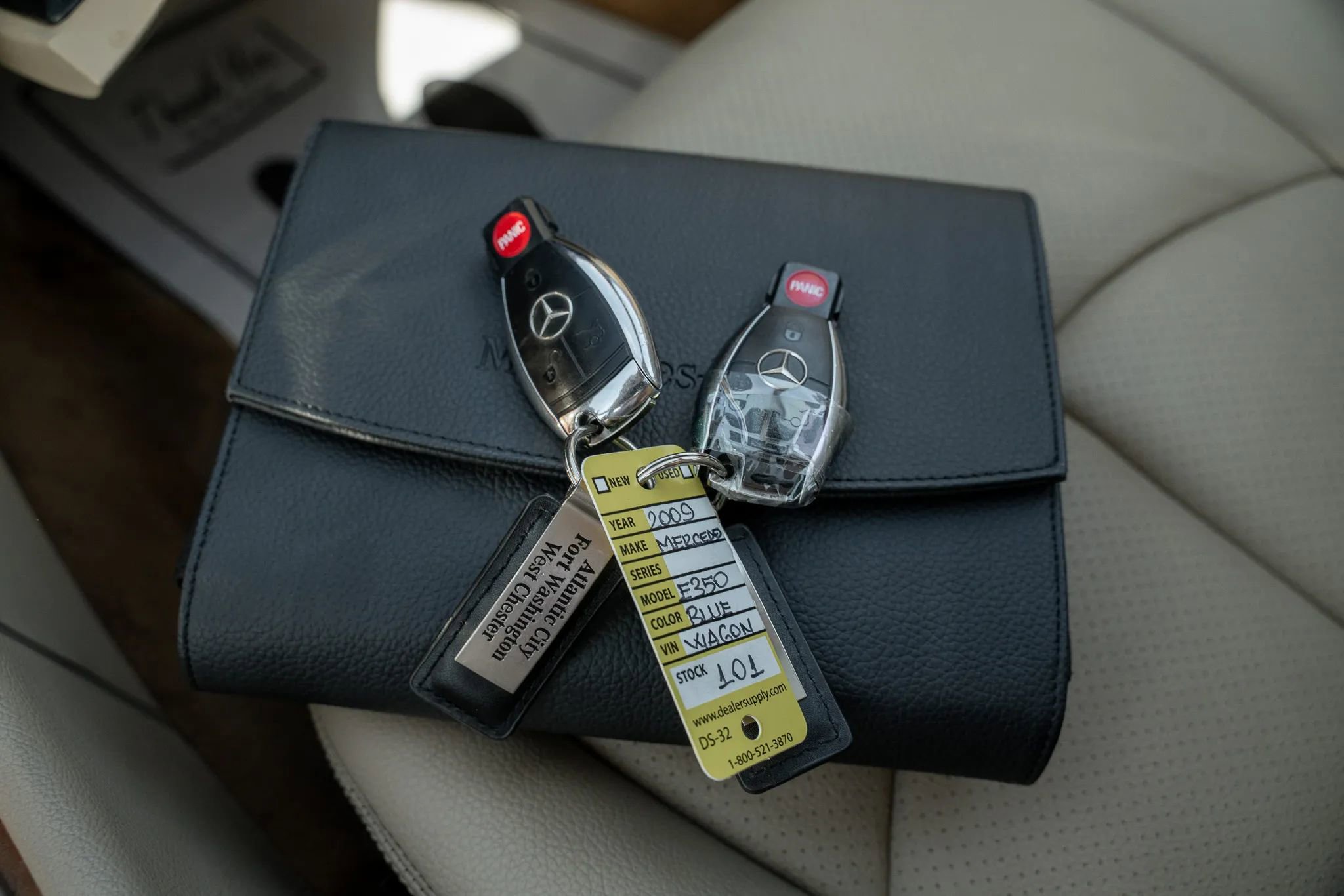 Used 2009 Mercedes-Benz E 350 4MATIC Wagon image 27