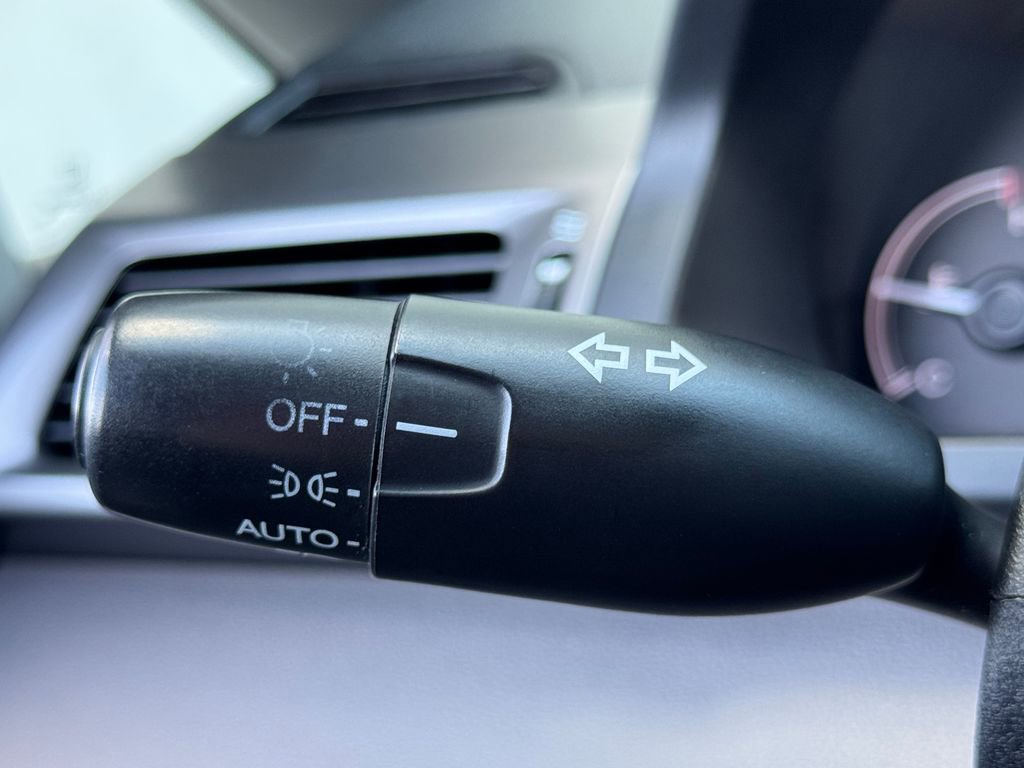 Used 2014 Honda Odyssey EX-L image 9