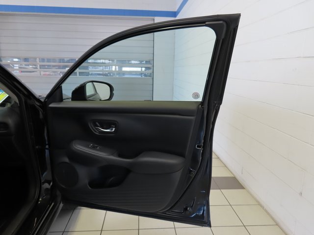 Used 2025 Honda HR-V LX image 26