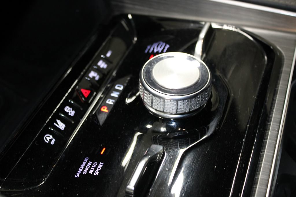 Used 2024 Jeep Wagoneer Series III AWD/4WD image 51