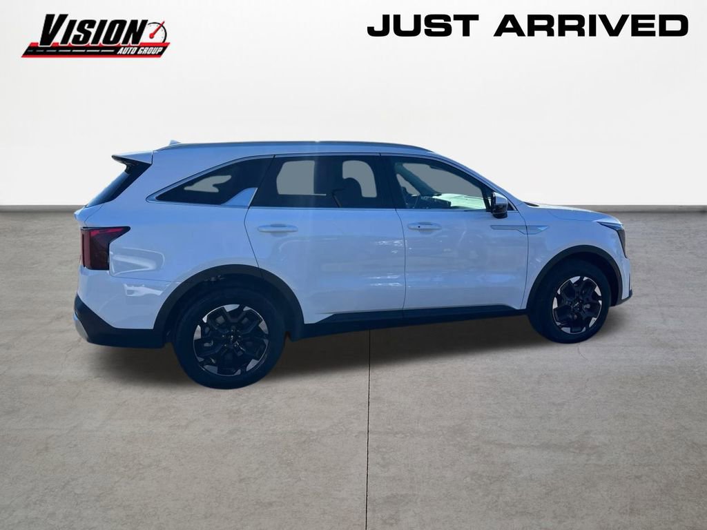 New 2026 Kia Sorento S image 4