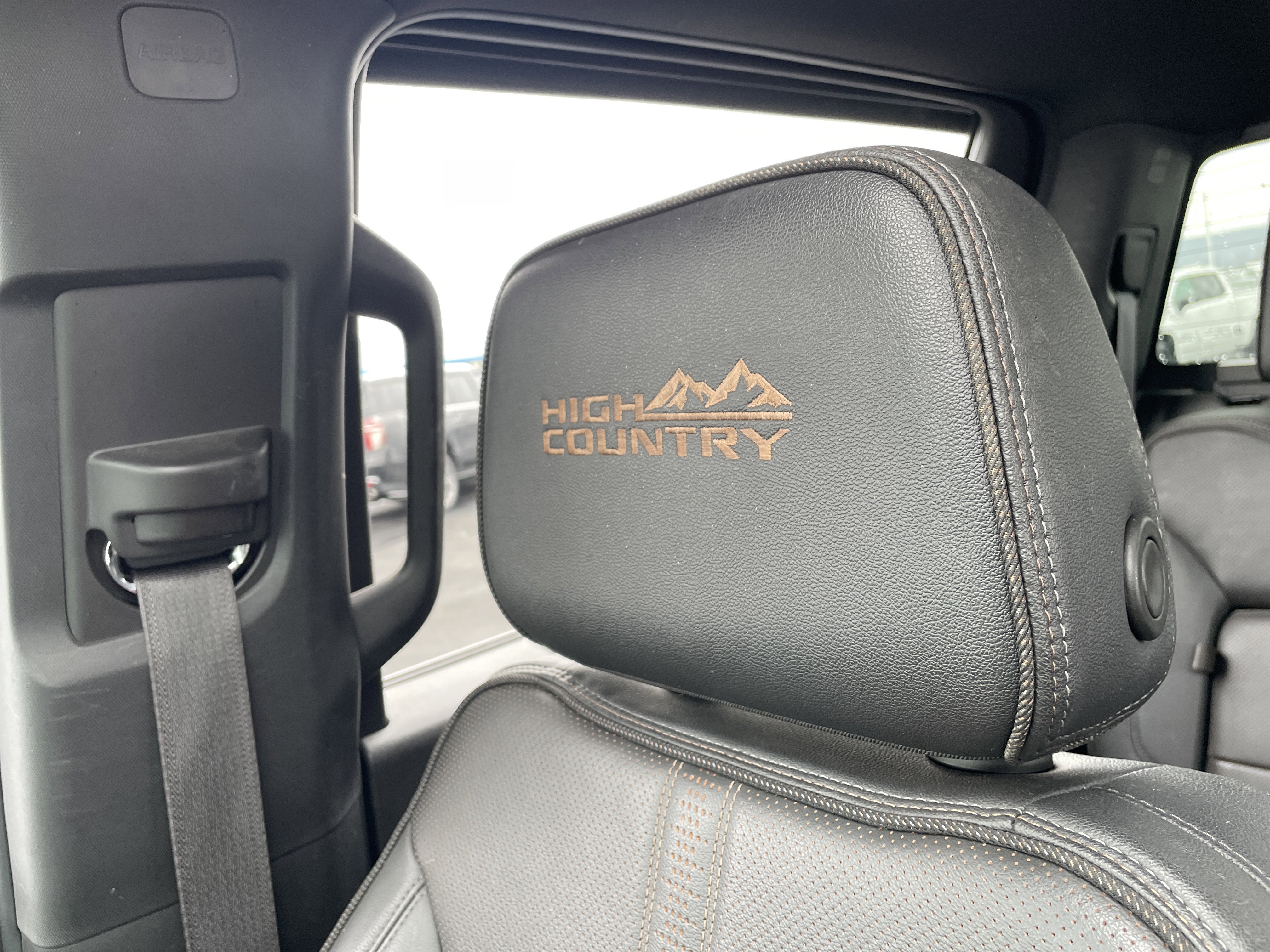 Certified 2022 Chevrolet Silverado 1500 High Country w/ High Country Premium Package image 47