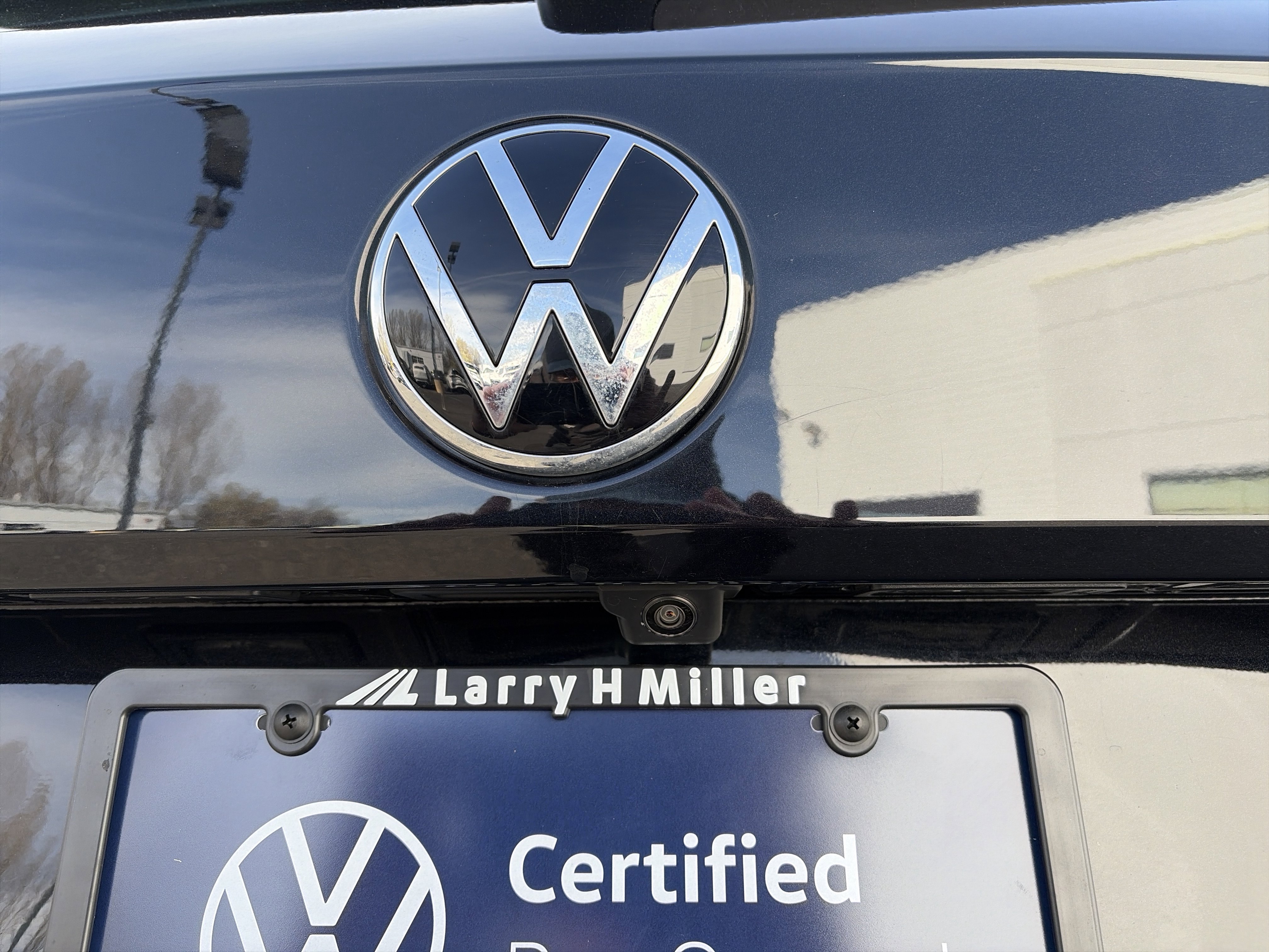 Certified 2022 Volkswagen Taos S image 23