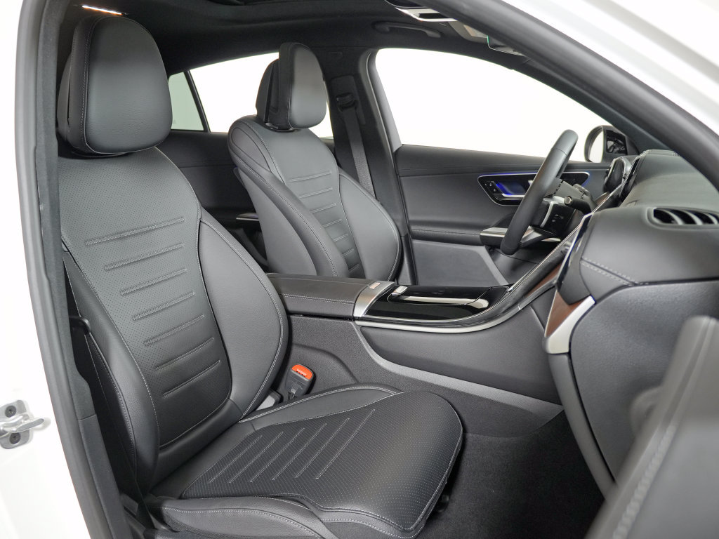 Certified 2024 Mercedes-Benz GLC 300 4MATIC w/ AMG Line image 16