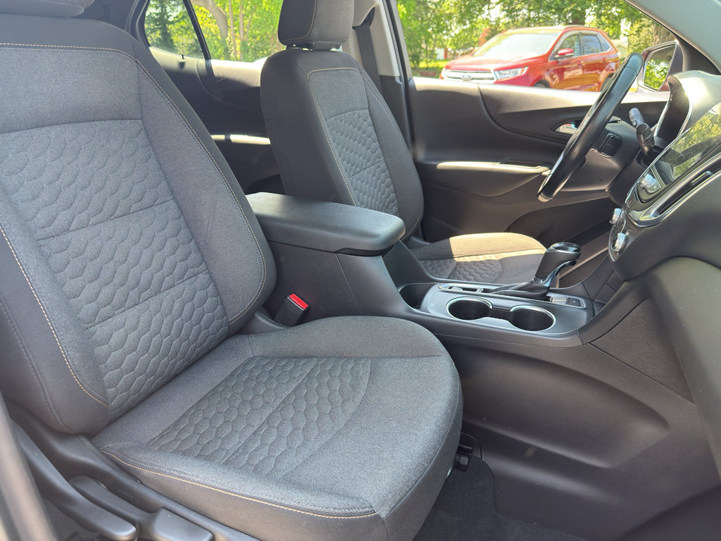Used 2021 Chevrolet Equinox LT AWD/4WD image 32