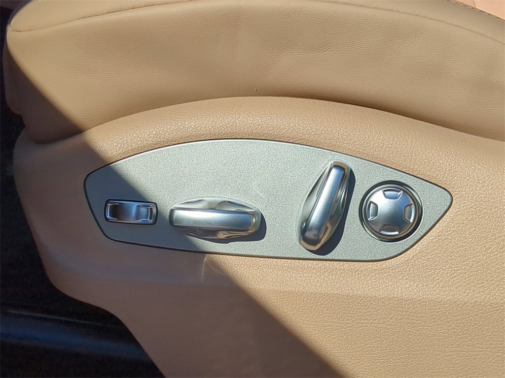 New 2026 Porsche Macan Base image 29