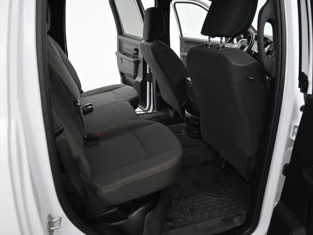 Used 2024 RAM 3500 Tradesman w/ Chrome Appearance Group image 17