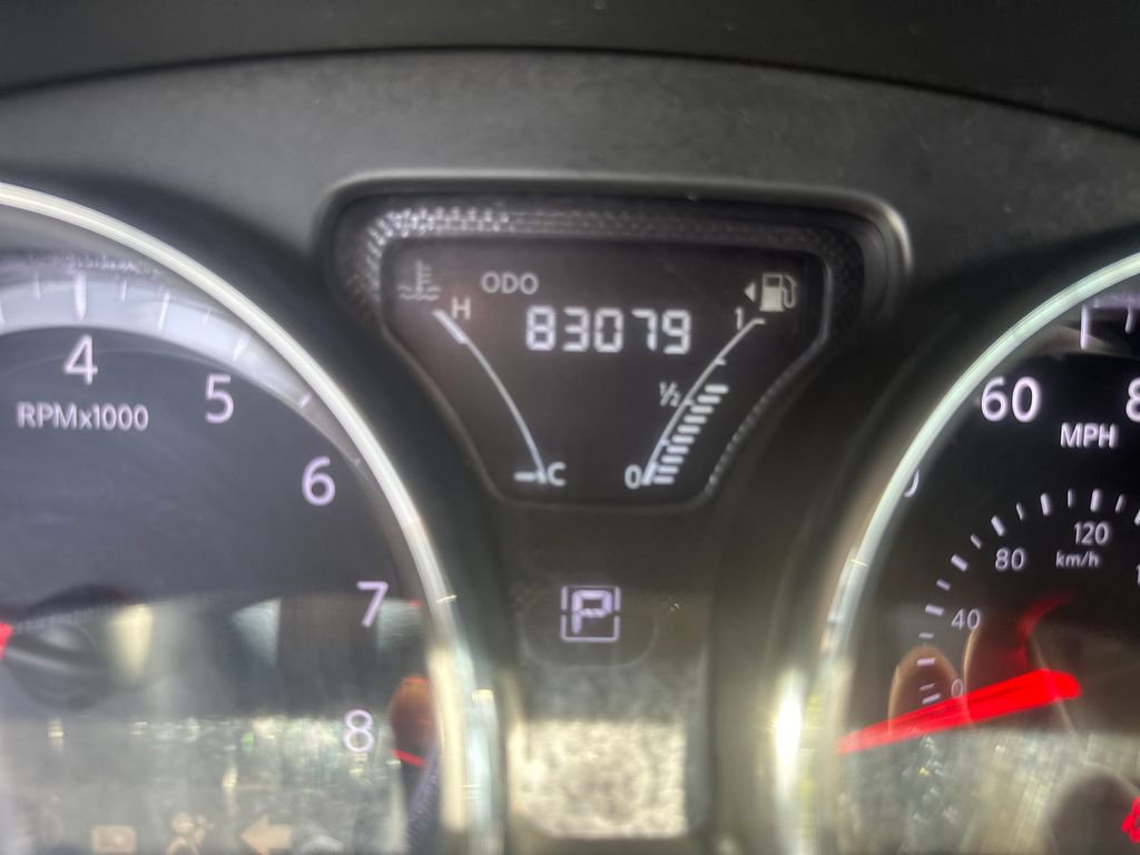 Used 2016 Nissan Versa SV FWD image 13