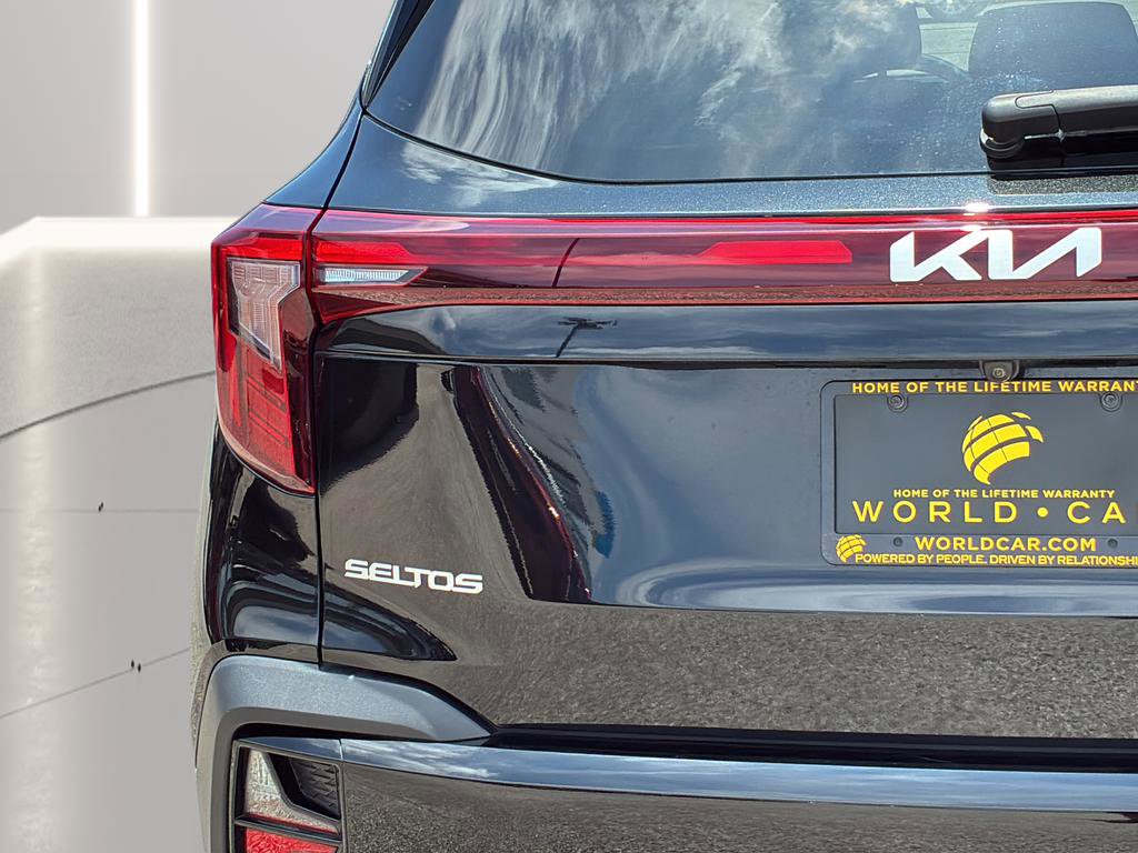 Used 2024 Kia Seltos S FWD image 28