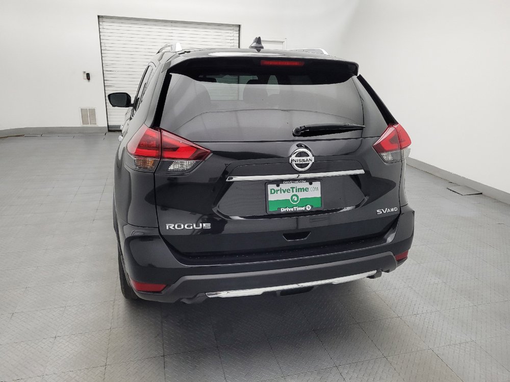 Used 2018 Nissan Rogue SV w/ Sun & Sound Touring Package AWD/4WD image 6