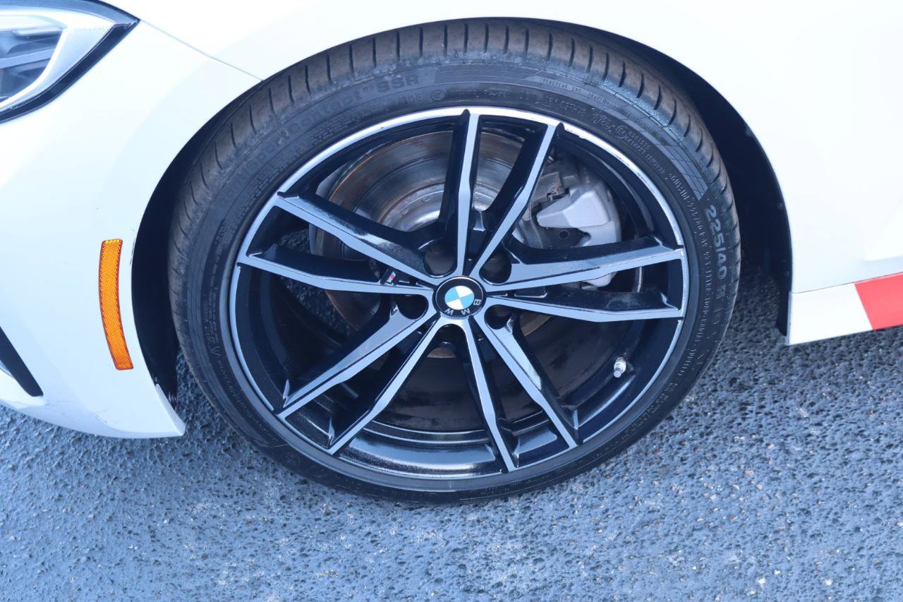 Used 2019 BMW 330i Sedan w/ M Sport Package RWD image 42