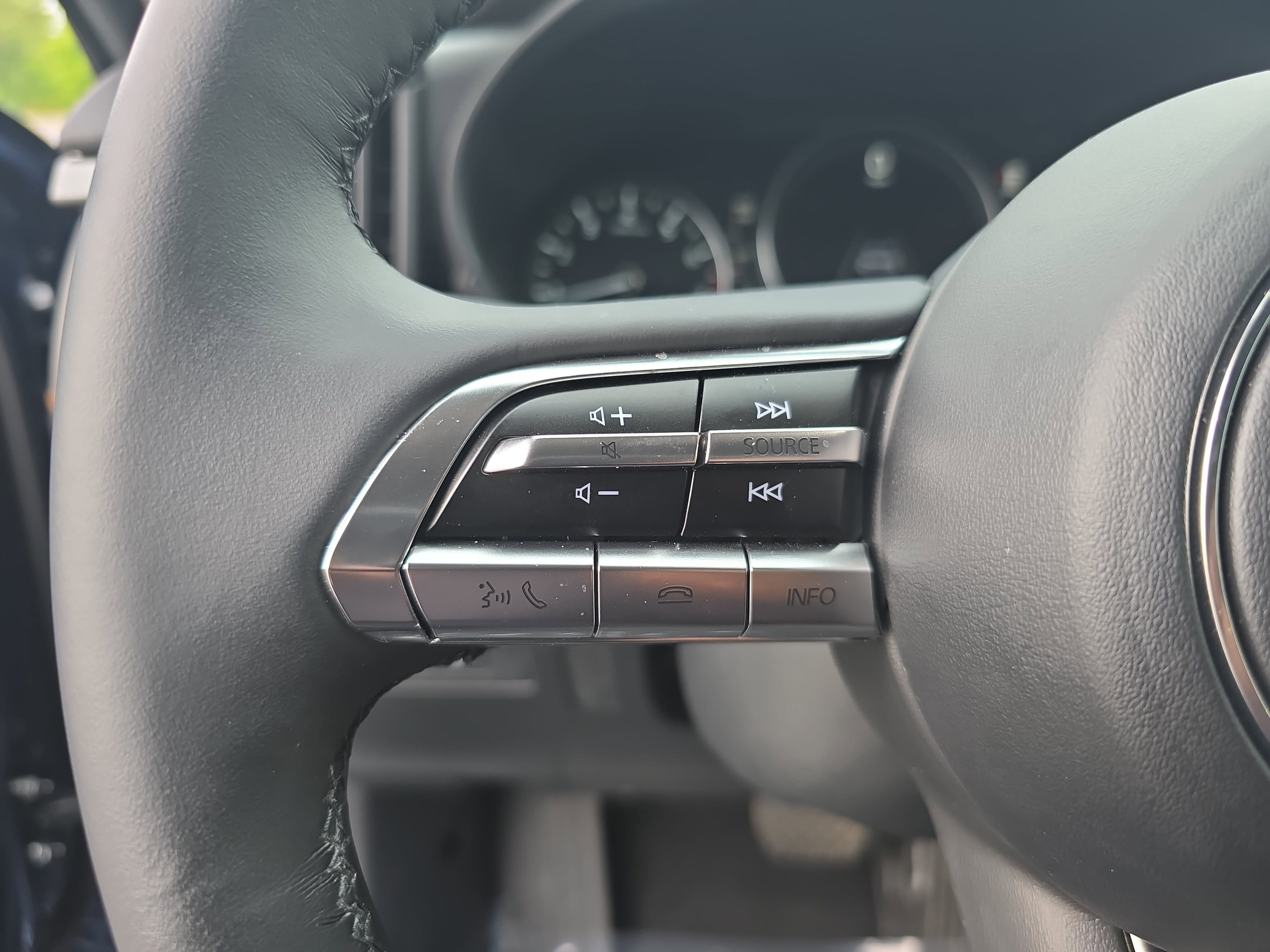 Used 2025 MAZDA CX-50 AWD 2.5 S w/ Weather Package image 17