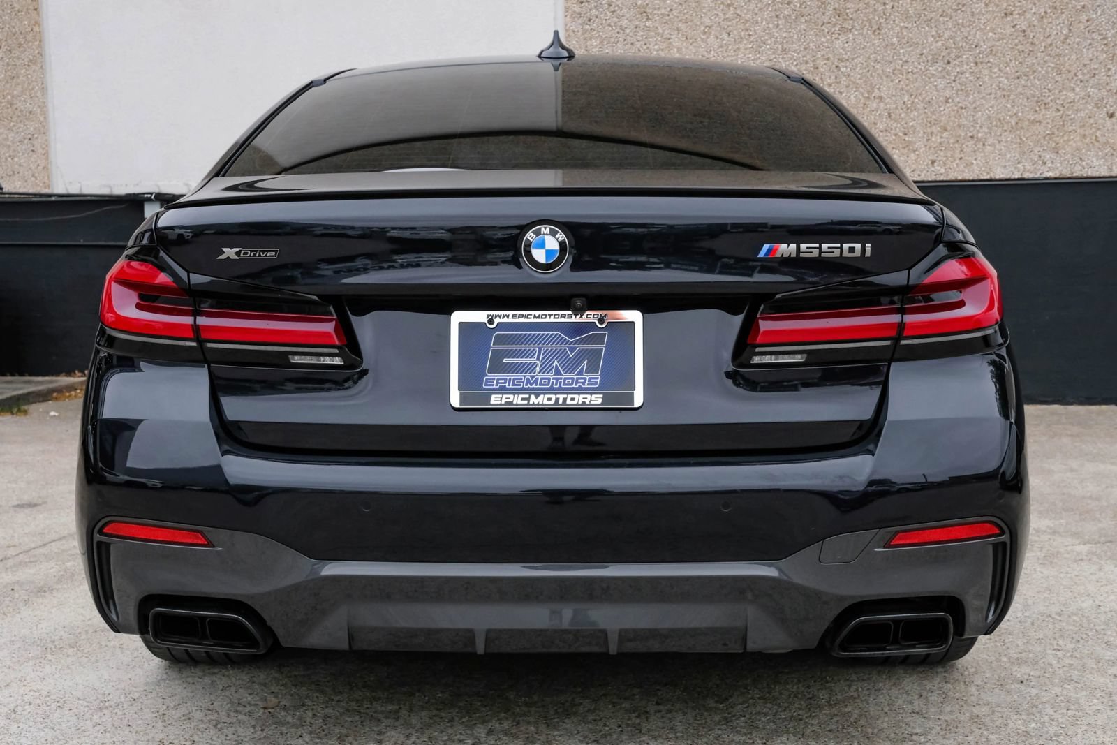 Used 2023 BMW M550i xDrive w/ Executive Package AWD/4WD image 15