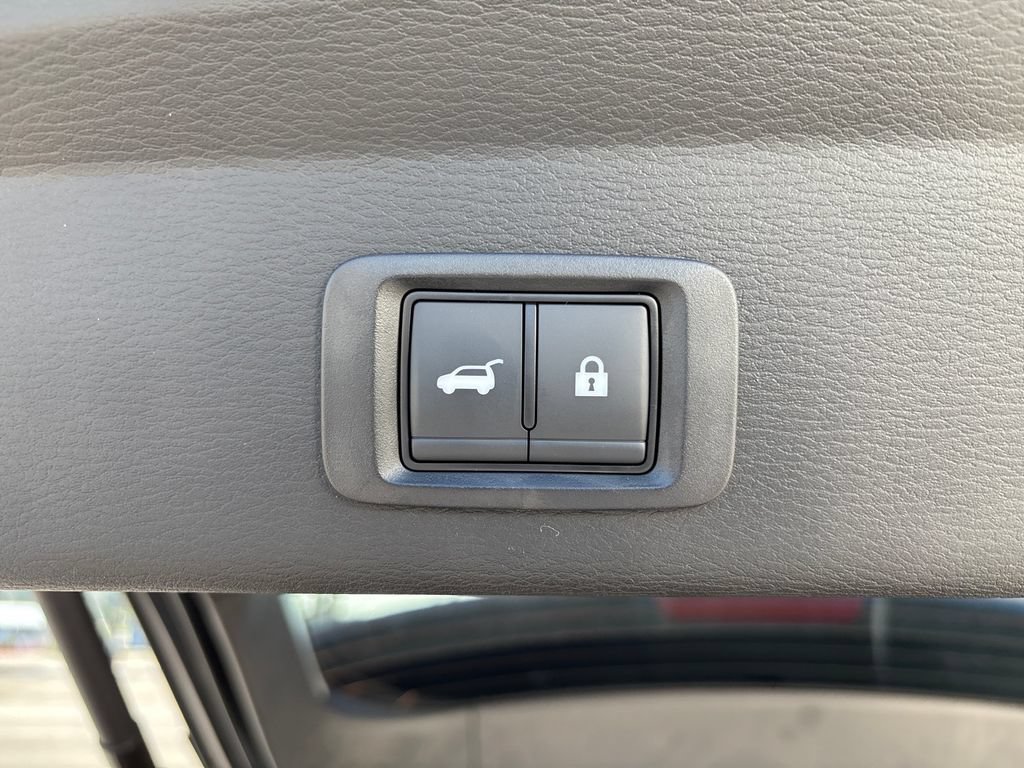 New 2026 Nissan Rogue SL AWD/4WD image 19