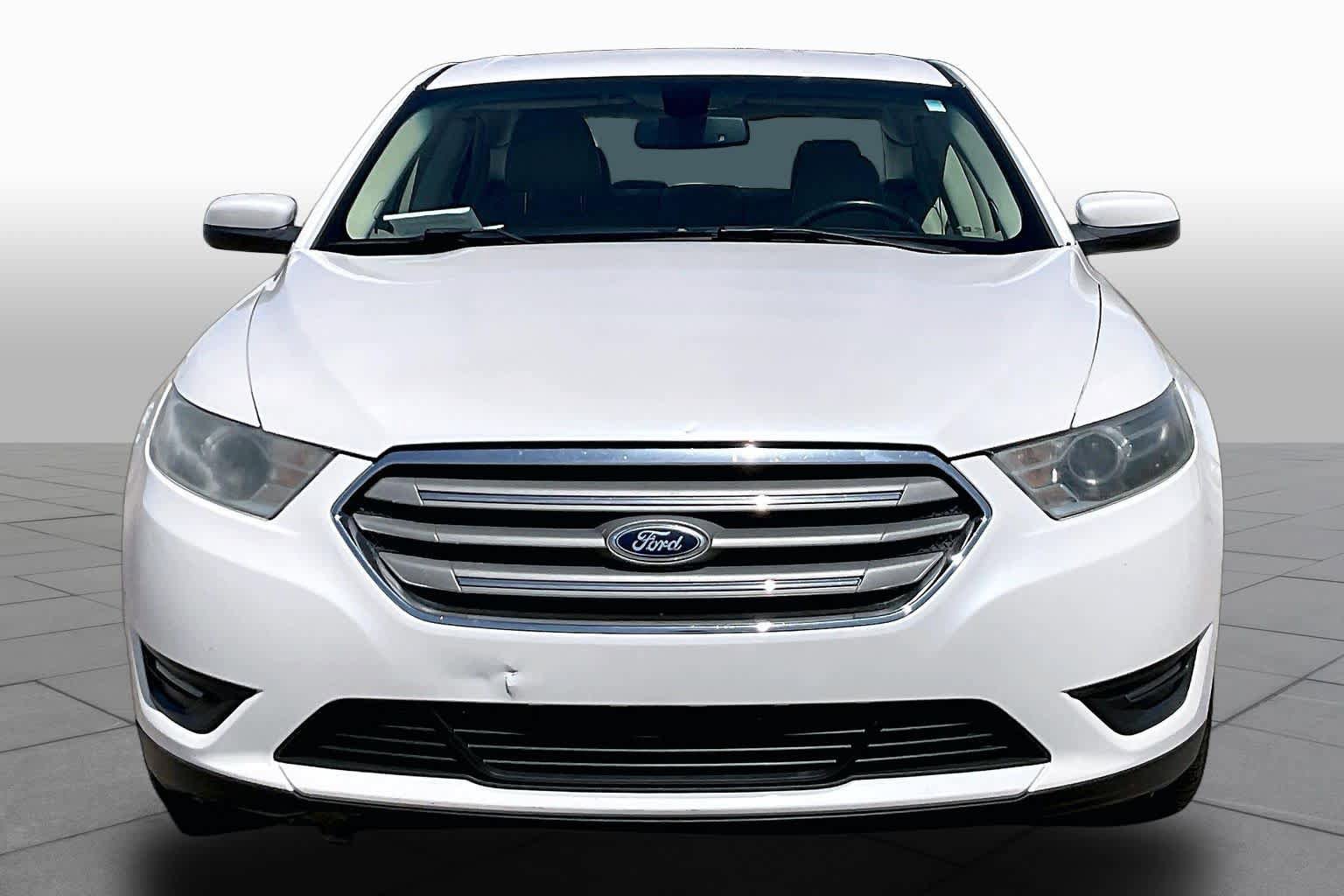 Used 2015 Ford Taurus SEL w/ Equipment Group 201A FWD image 3