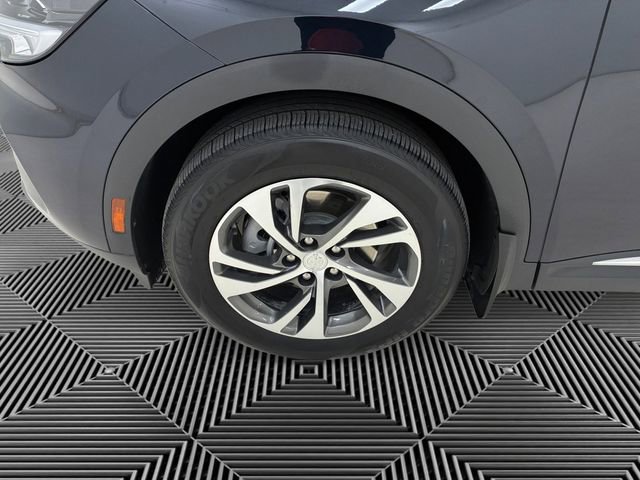 Certified 2021 Buick Envision Essence AWD/4WD image 9