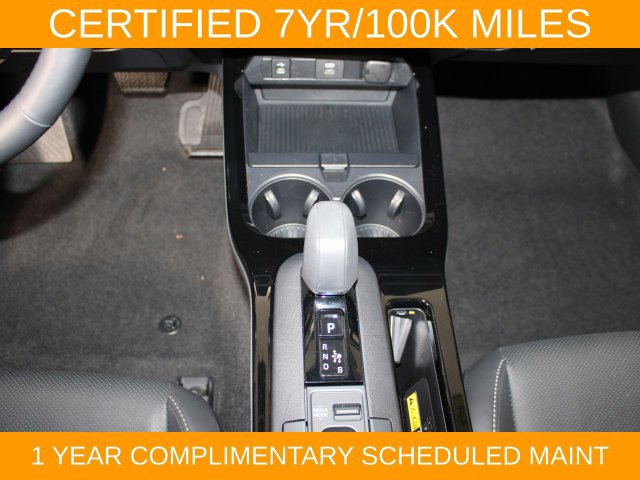 Used 2025 Toyota Prius XLE FWD image 27