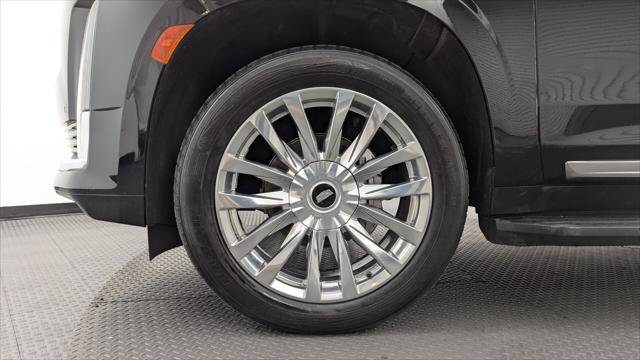 Used 2022 Cadillac Escalade ESV Luxury AWD/4WD image 30