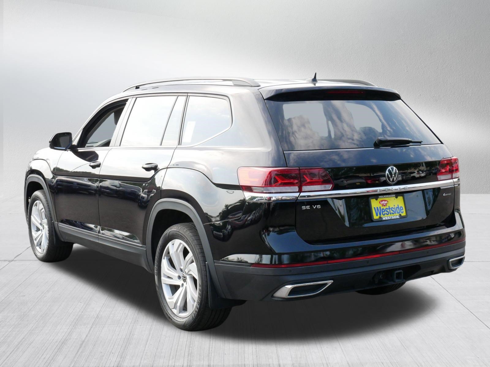 Certified 2023 Volkswagen Atlas SE w/ Panoramic Sunroof Package AWD/4WD image 5