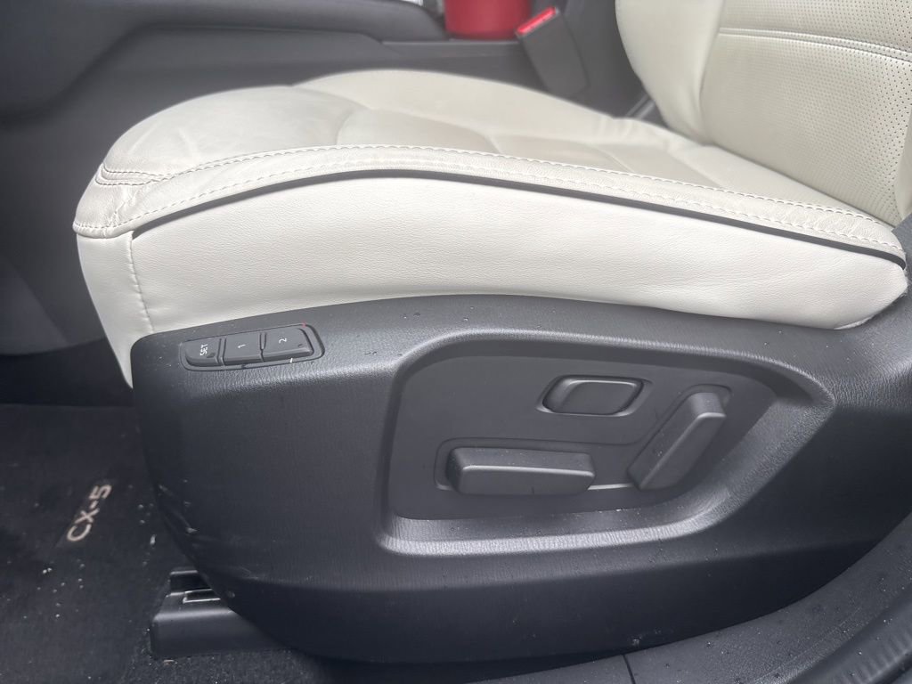 Used 2025 MAZDA CX-5 AWD 2.5 S w/ Preferred Package image 18