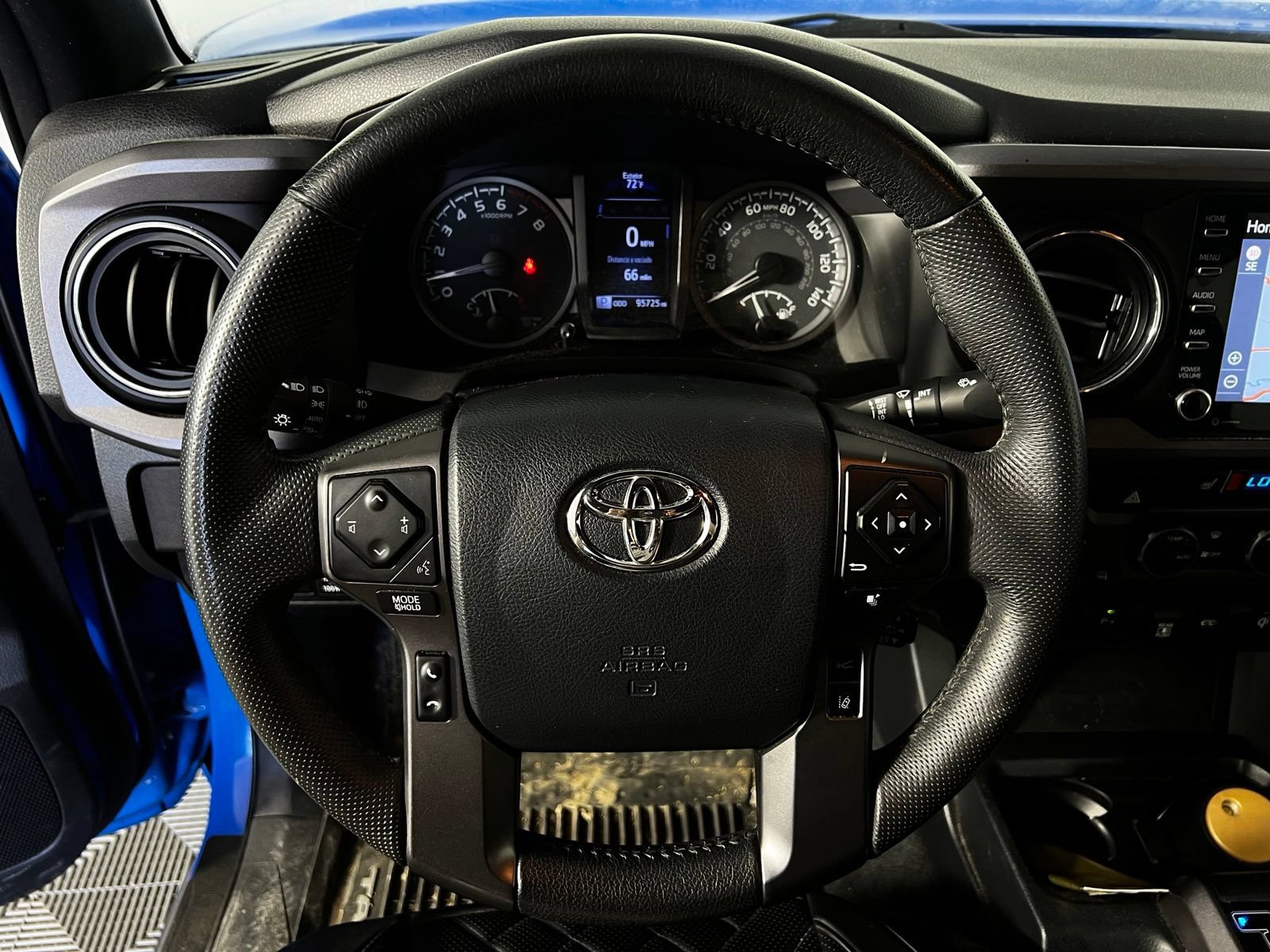 Used 2020 Toyota Tacoma TRD Off-Road w/ TRD Premium Off Road Package AWD/4WD image 9