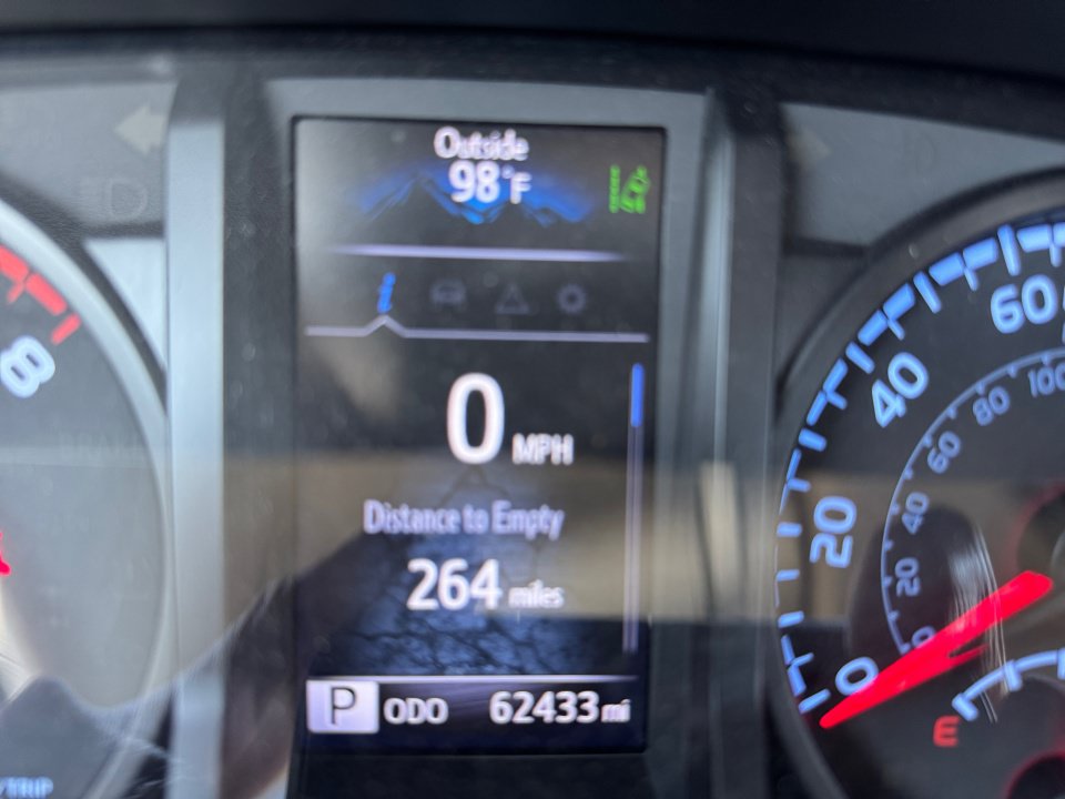 Used 2021 Toyota Tacoma SR w/ SR Convenience Package RWD image 11