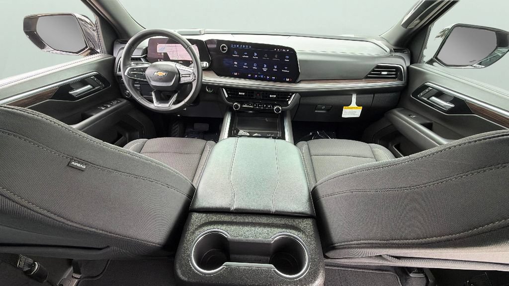 Certified 2025 Chevrolet Suburban LS RWD image 35