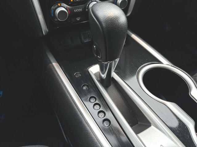 Used 2019 Nissan Pathfinder SV AWD/4WD image 15