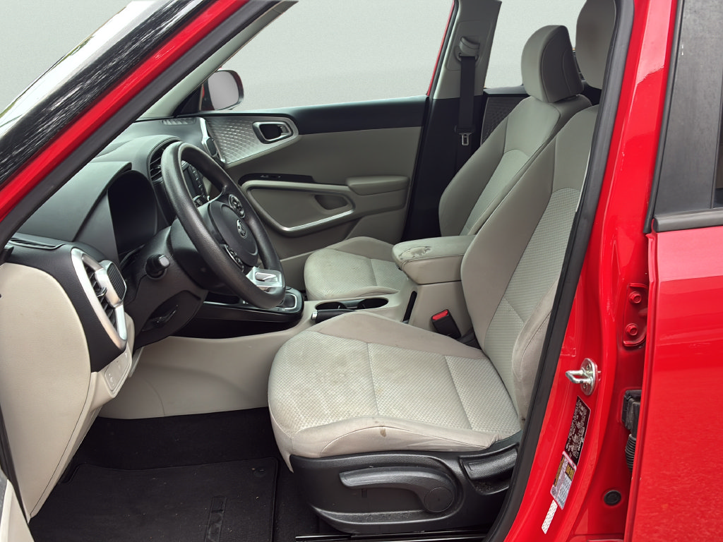 Used 2020 Kia Soul LX FWD image 19