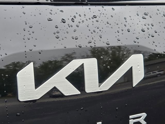 Used 2025 Kia Telluride S AWD/4WD image 16