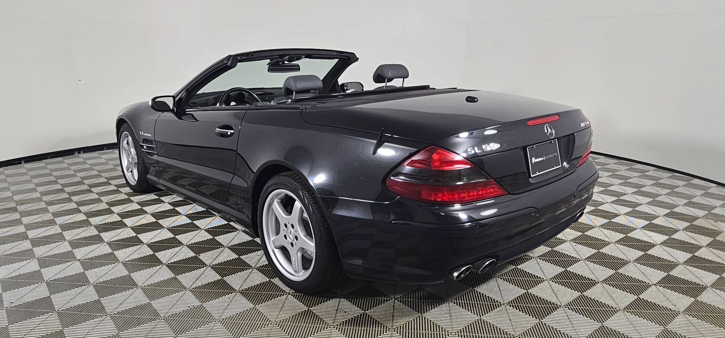 Used 2005 Mercedes-Benz SL 55 AMG image 10