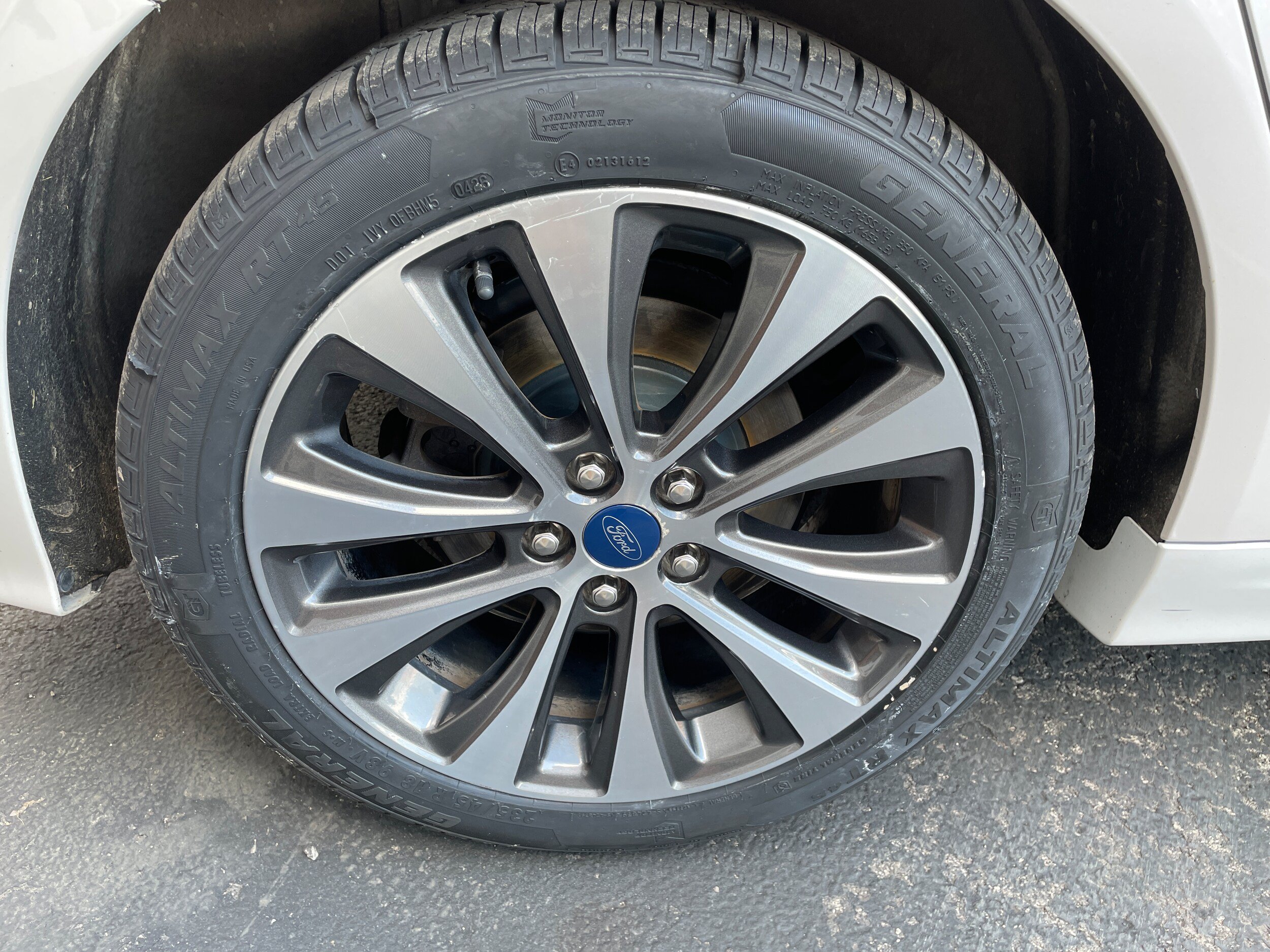 Used 2020 Ford Fusion SE AWD/4WD image 9