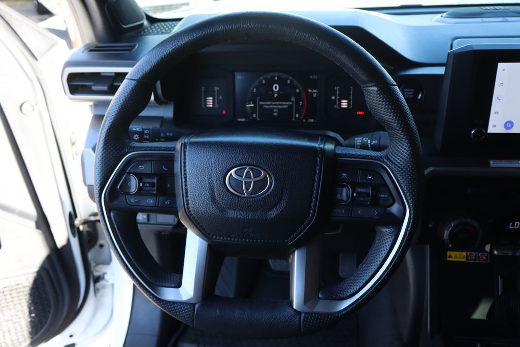 Used 2024 Toyota Tacoma SR5 AWD/4WD image 21