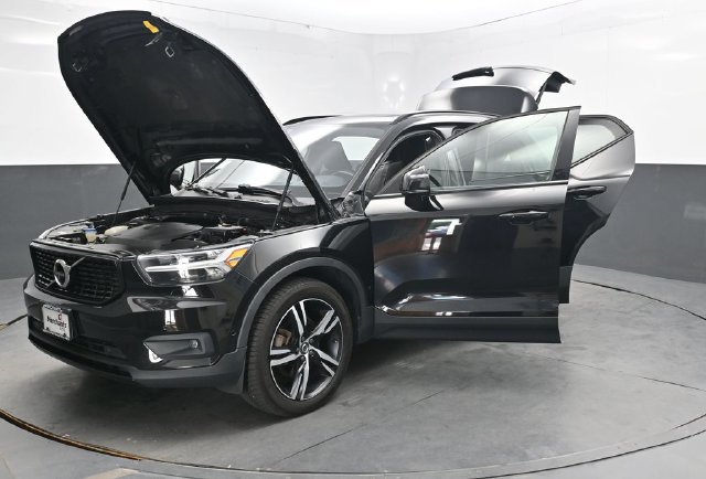 Used 2019 Volvo XC40 T5 R-Design AWD/4WD image 39