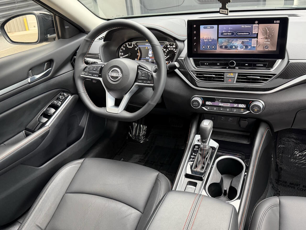 Used 2025 Nissan Altima 2.5 SR w/ SR Premium Package AWD/4WD image 23