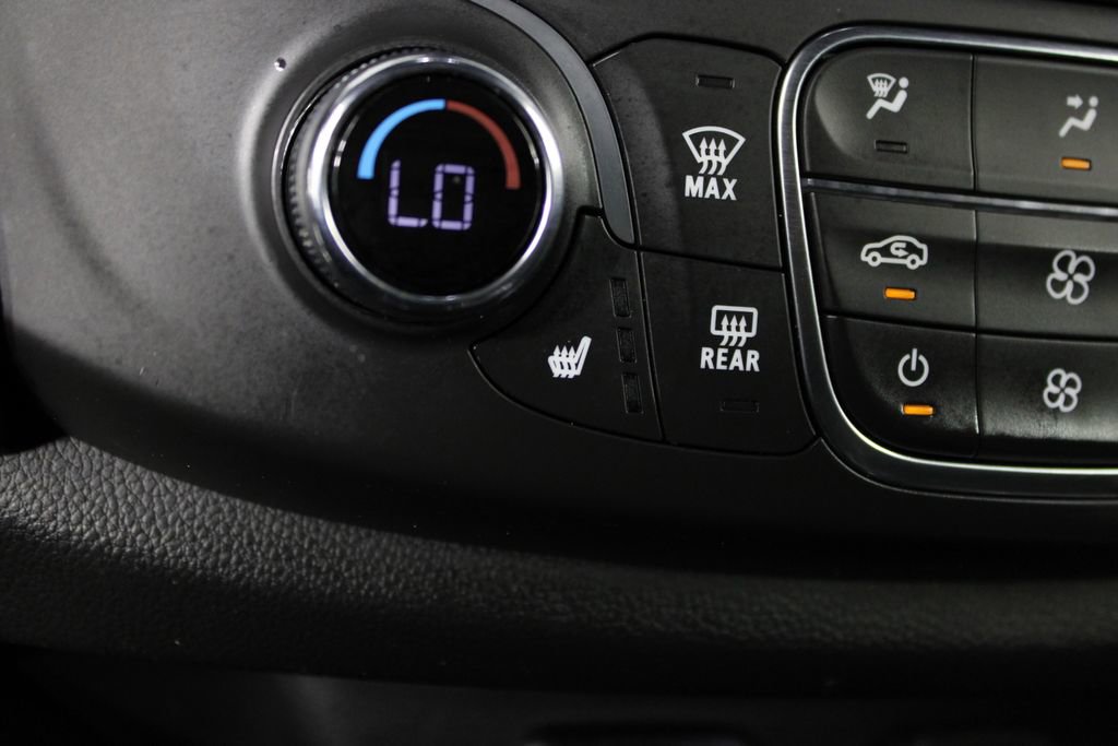Used 2023 Chevrolet Traverse RS FWD image 25