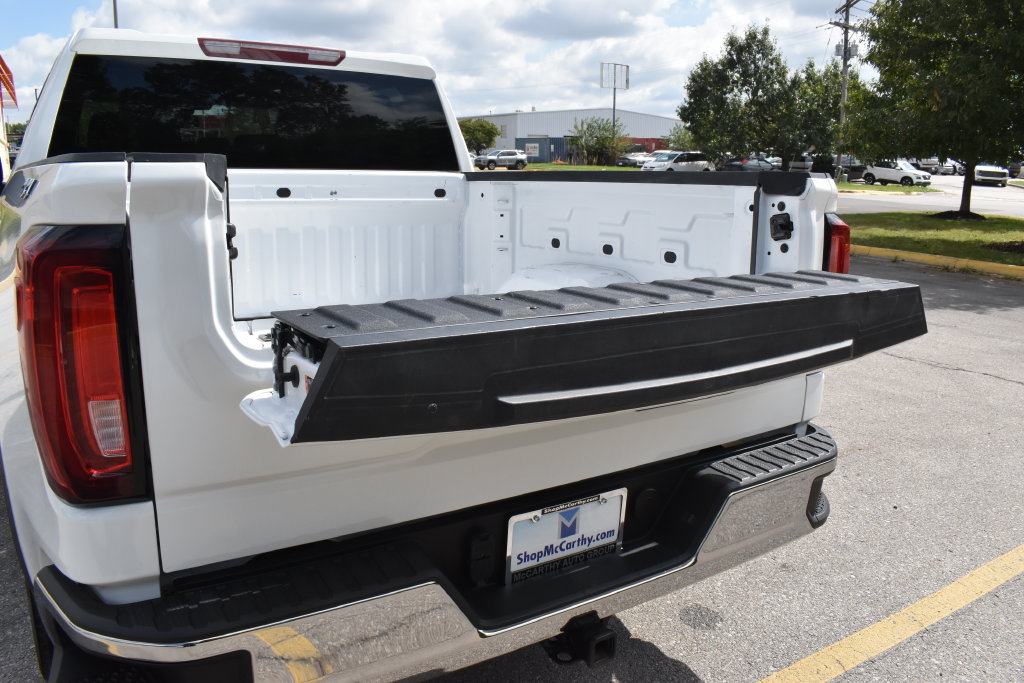 Used 2026 GMC Sierra 1500 SLT AWD/4WD image 13