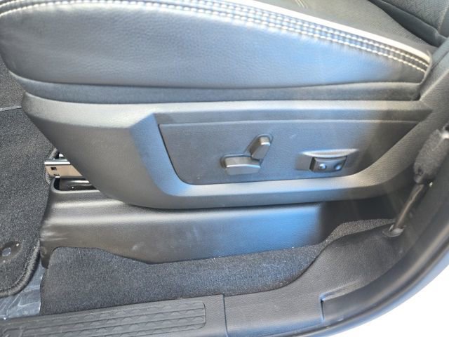 Used 2025 RAM 2500 Laramie AWD/4WD image 15