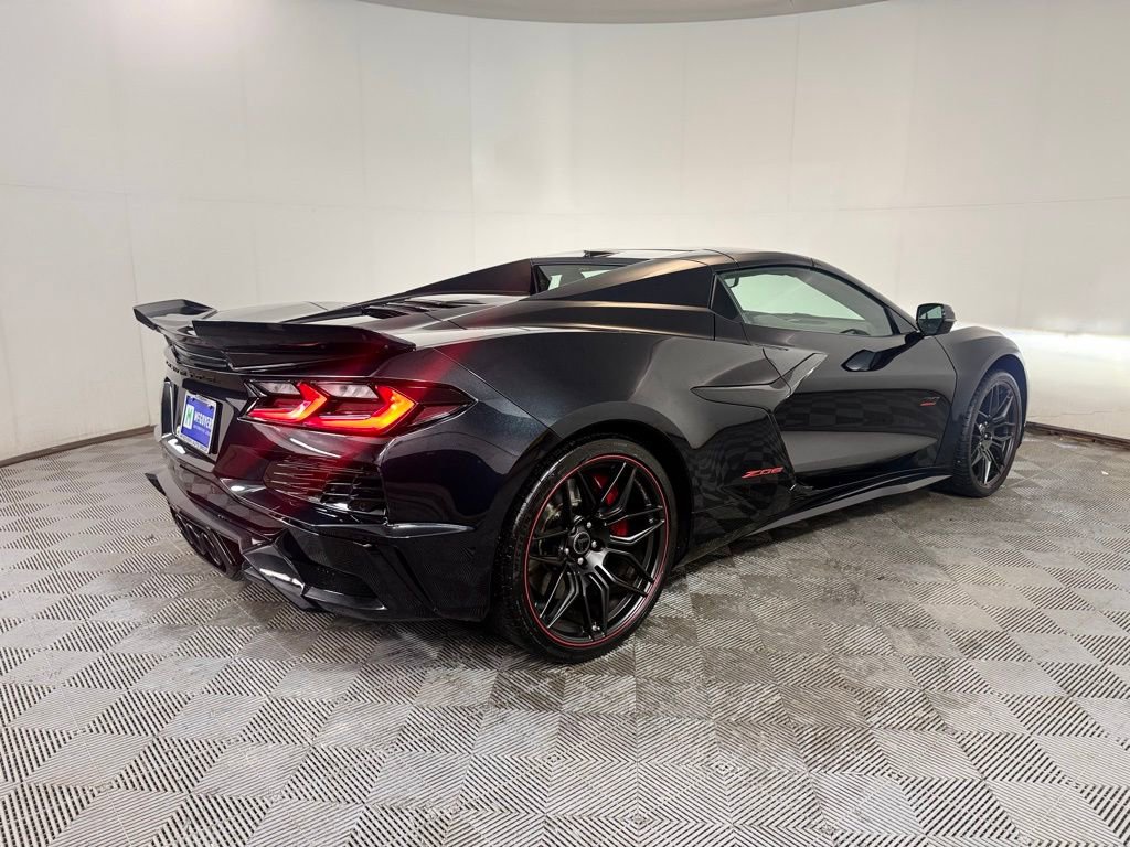 Used 2023 Chevrolet Corvette Z06 image 8