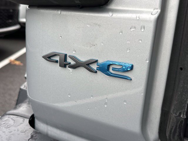 Used 2024 Jeep Wrangler Unlimited w/ Convenience Group AWD/4WD image 14