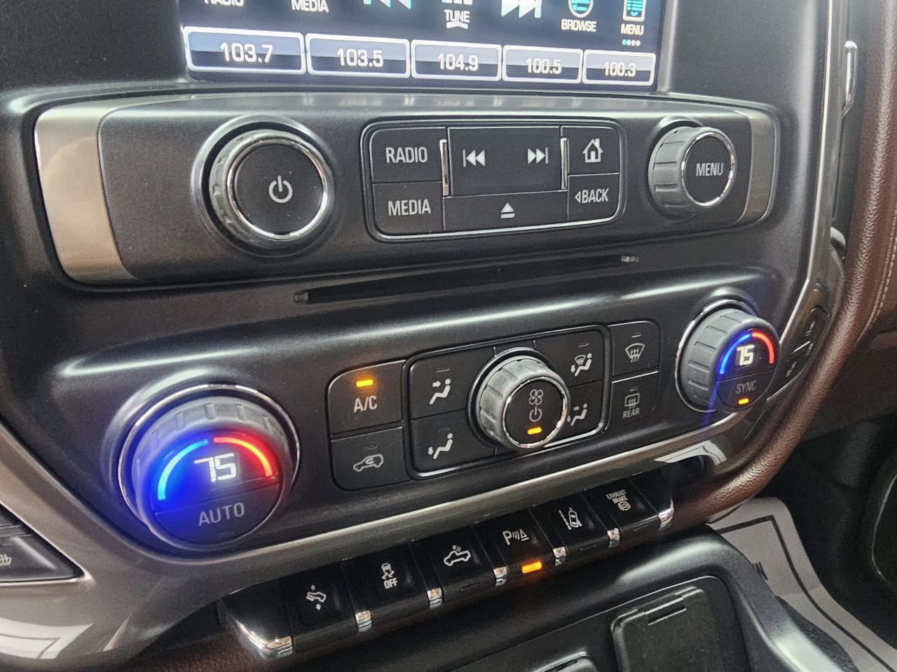 Used 2016 Chevrolet Silverado 2500 High Country w/ Duramax Plus Package image 17