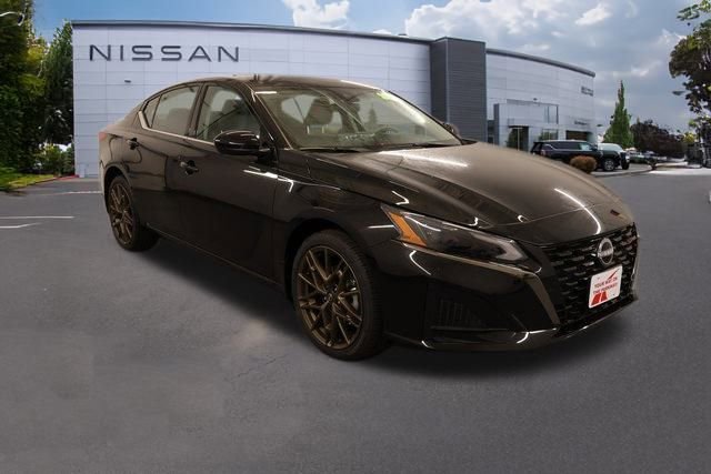 New 2025 Nissan Altima 2.5 SR w/ SR Premium Package