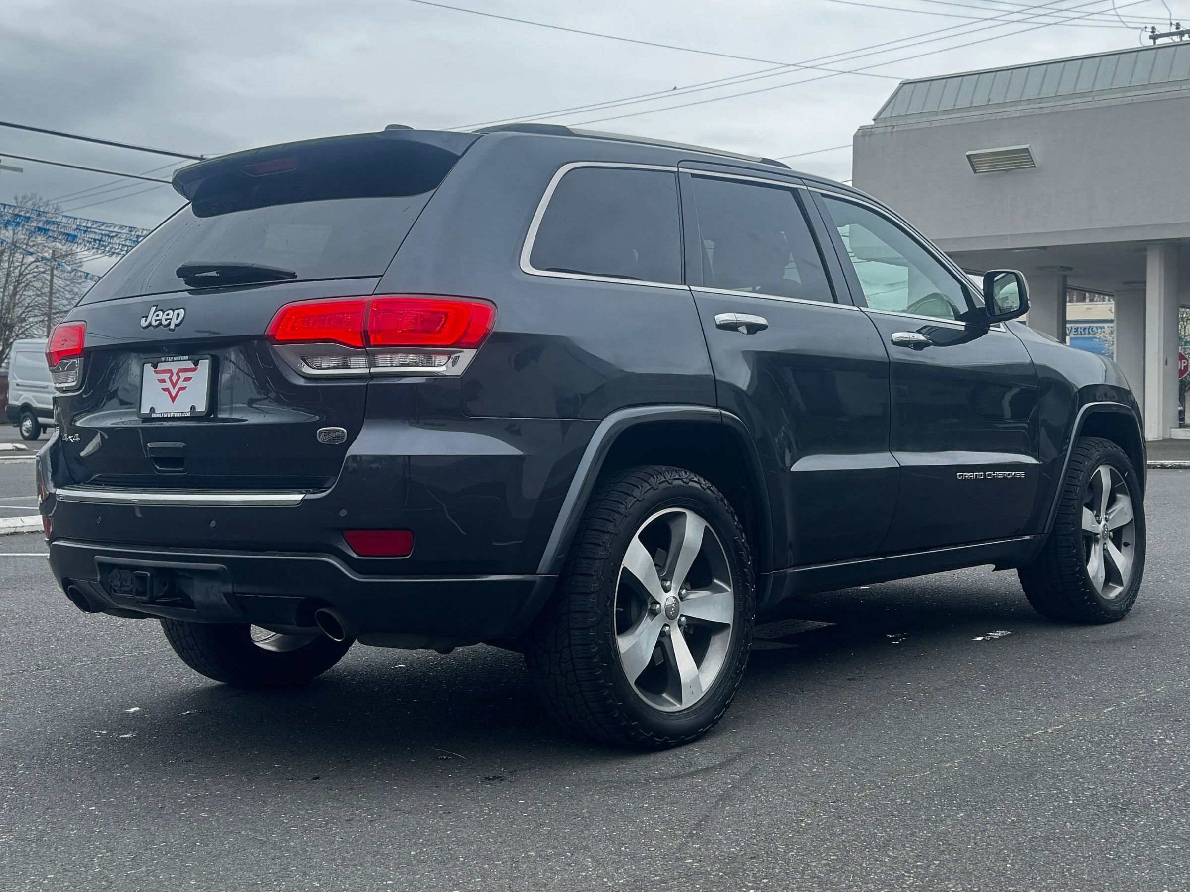 Used 2014 Jeep Grand Cherokee Overland image 5