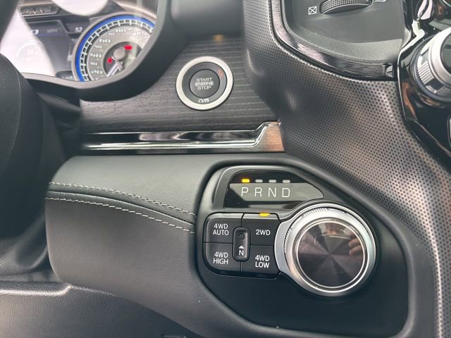 Used 2022 RAM 1500 Limited w/ Body Color Bumper Group image 32