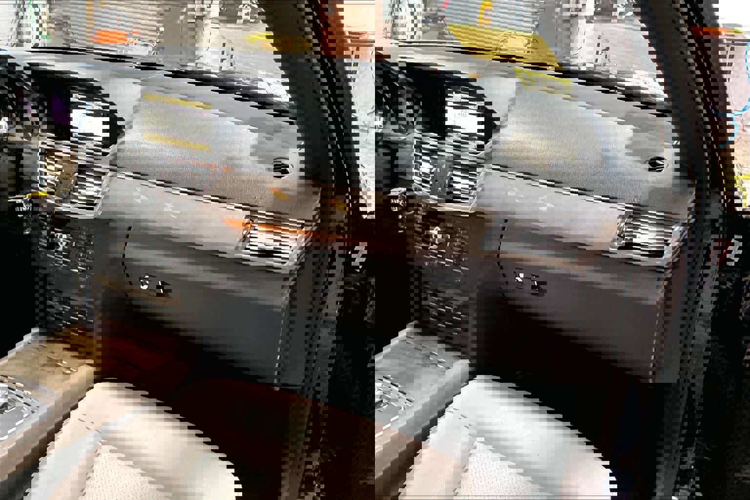 Used 2010 Mercedes-Benz E 350 4MATIC Sedan image 19