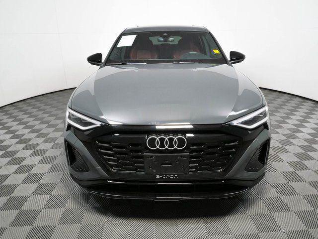 Used 2024 Audi SQ8 e-tron Premium Plus w/ Black Optic Package AWD/4WD image 38