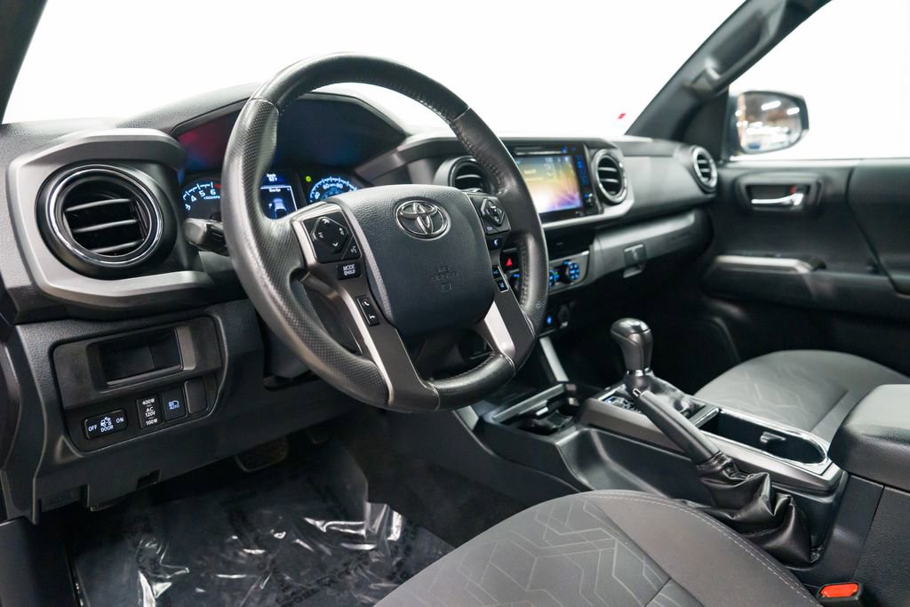 Used 2019 Toyota Tacoma TRD Off-Road image 23