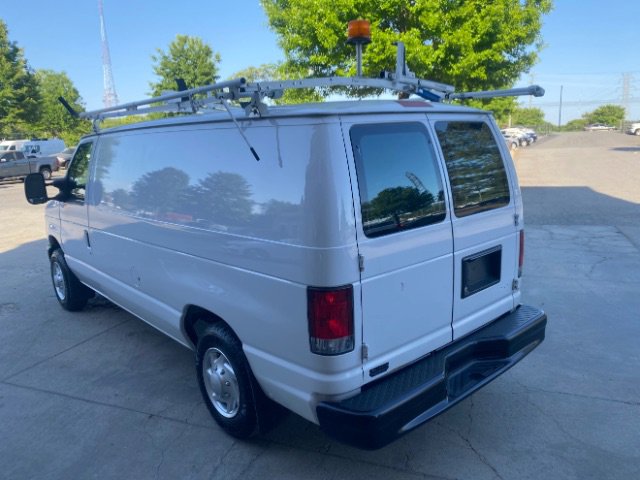 Used 2014 Ford E-150 and Econoline 150 RWD image 3